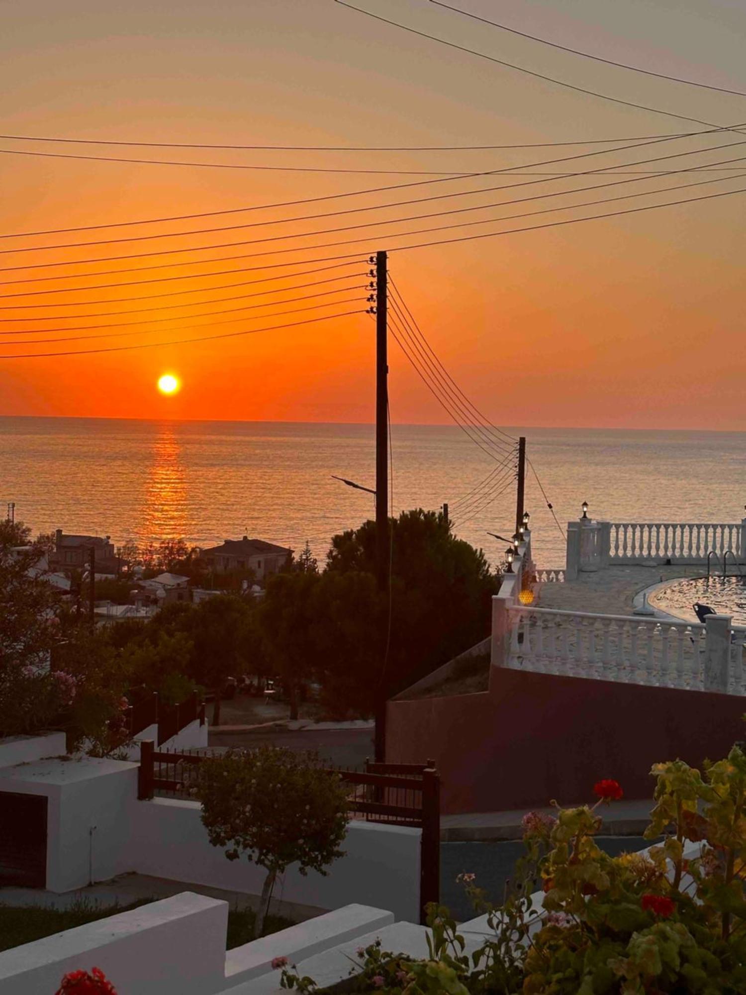 Seaclusion Vacation Villa Pomos Exterior photo